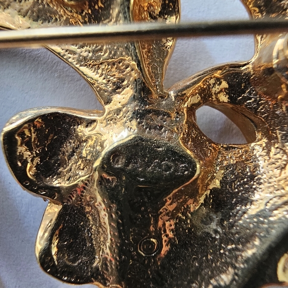 Avon Signed Open Goldtone HEART with Ribbon & Green Rhinestone Pin Brooch perido - Picture 5 of 7